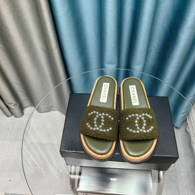 Ch*el slippers